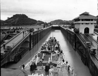 085b_Coming_Home_from_Korea_Transiting_Panama_Canal_Nov_1950.jpg