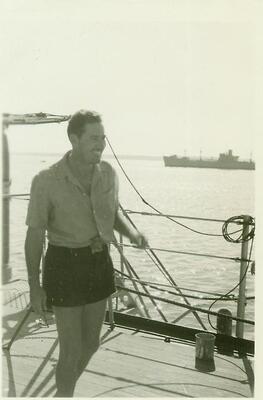 Erroll_Flynn_28Jack_Beard29.jpg